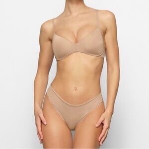 SKIMS wireless form PUSH-UP BRA clay color br wrl 1891